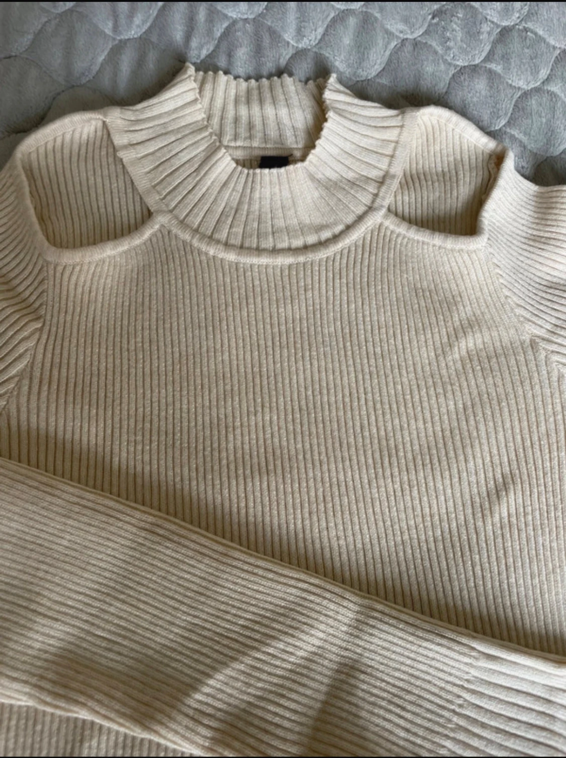 Beige topp från YAS - 2