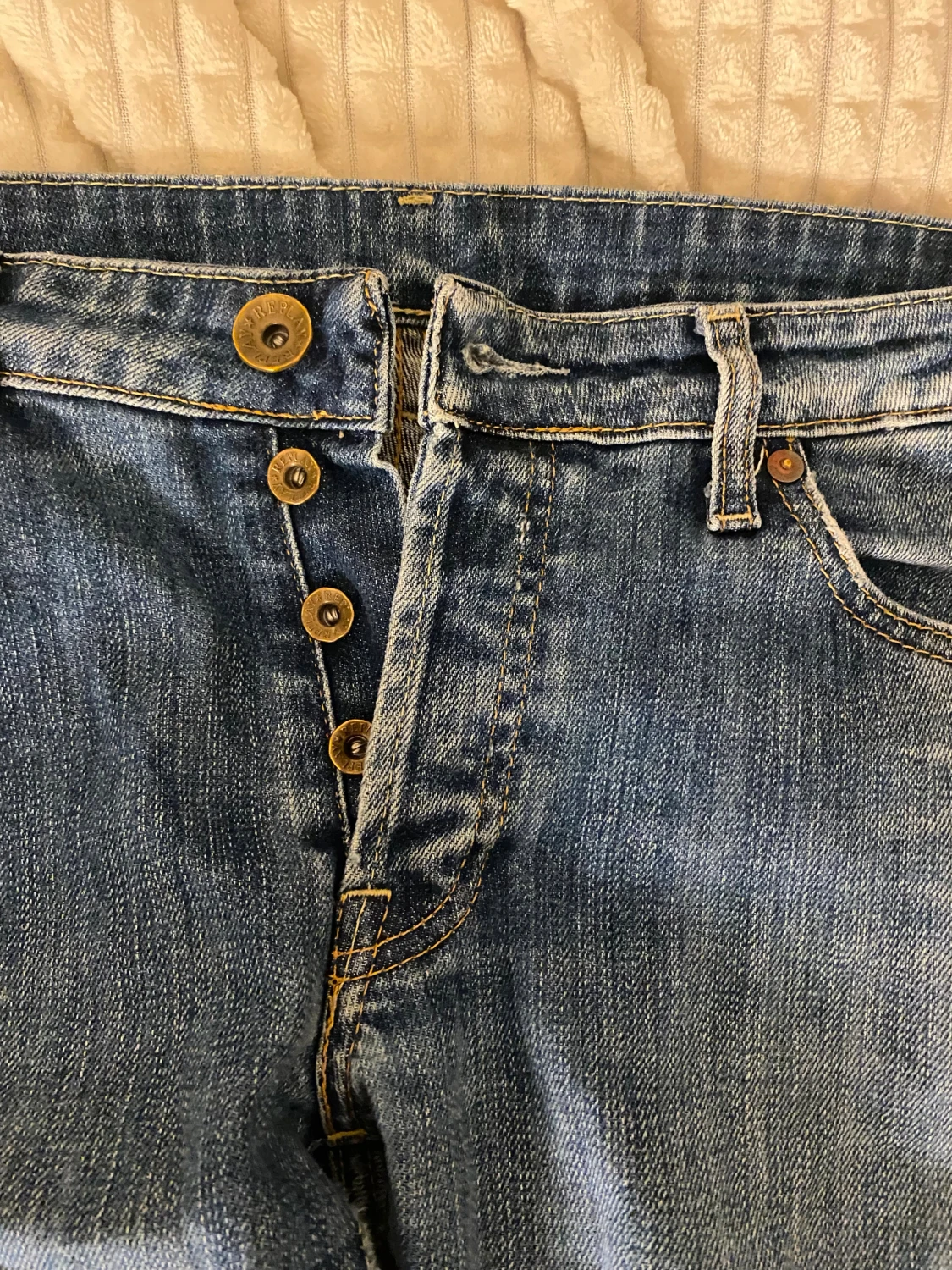 Blå bootcut jeans från Replay - 6