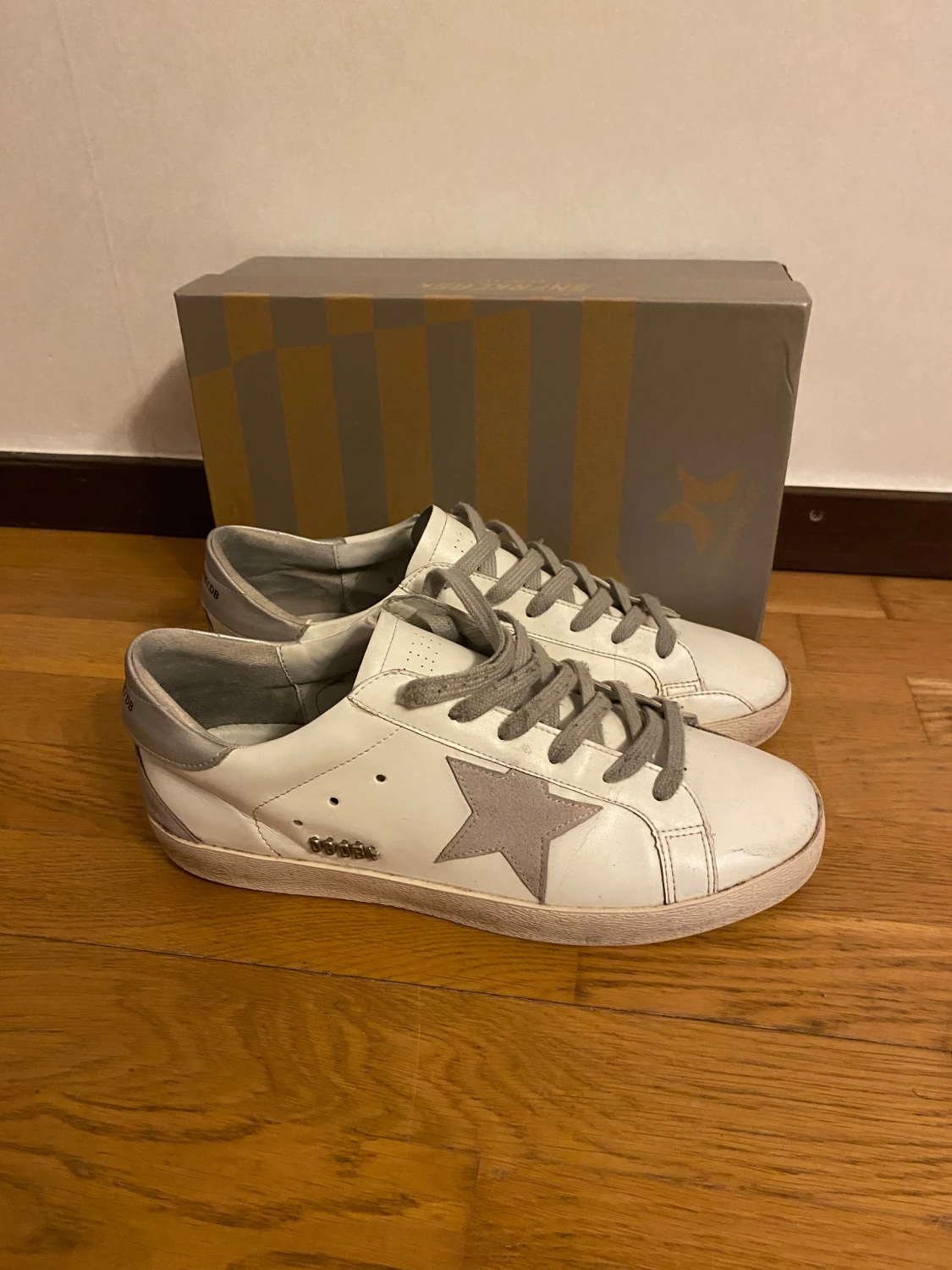 Golden Goose Superstar vita sneakers