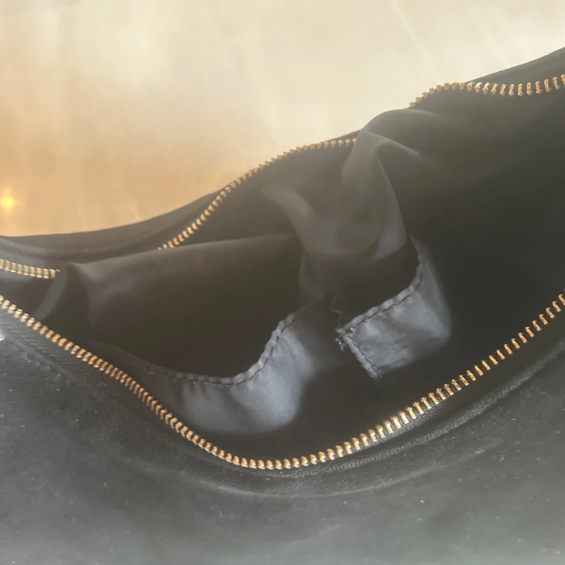 Svart axelväska från Riversvart Island - 3