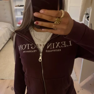 Lexington Kofta❣️ - Kommer inte till användning, köparen står för frakt. Använd gärna ”köp nu” 😚😚