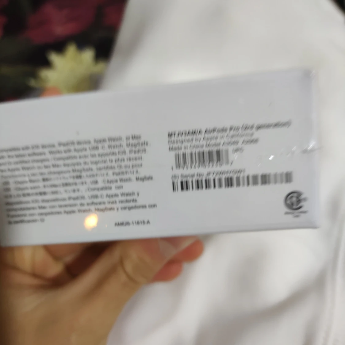 AirPods Pro (2nd generation) with MagSafe Charging Case (USB-C) - 3