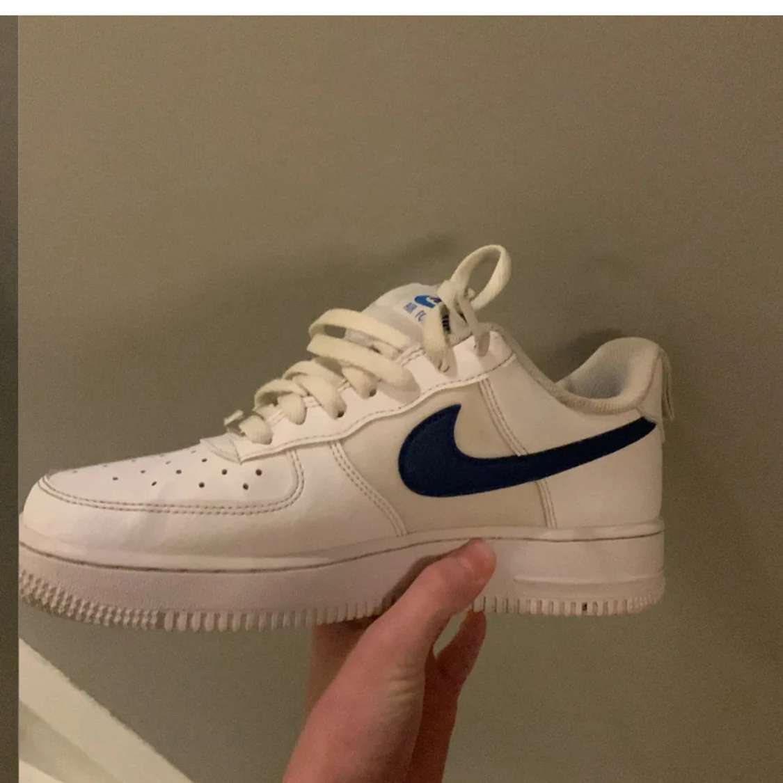 Af1 - 3