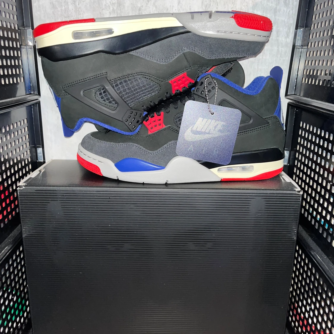 Jordan 4 Rare air GOLD LETTERING