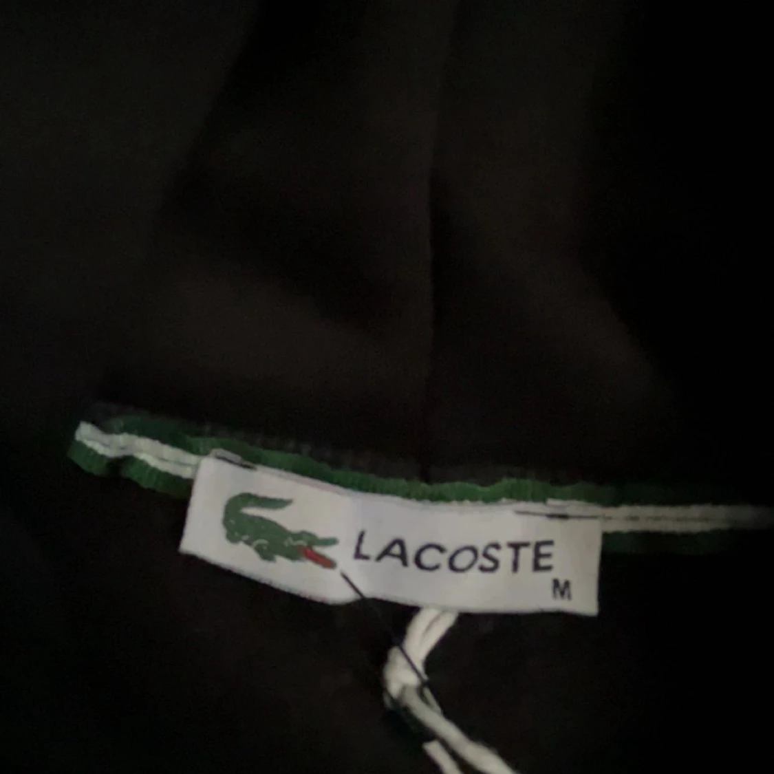 Svart hoodie från Lacoste med huva - 1