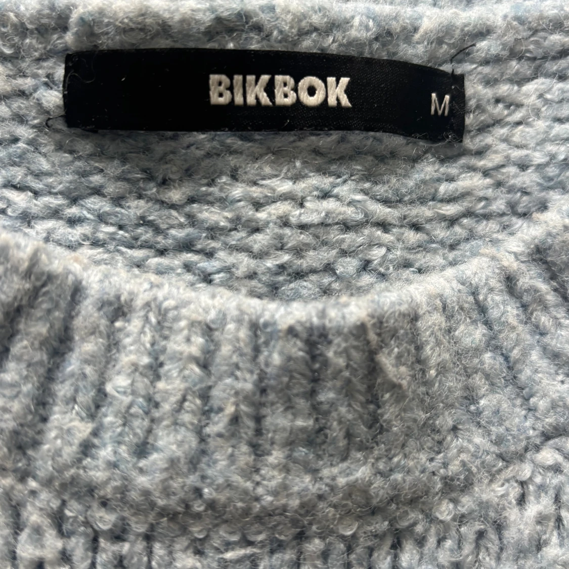 Ljusblå stickad tröja - 1