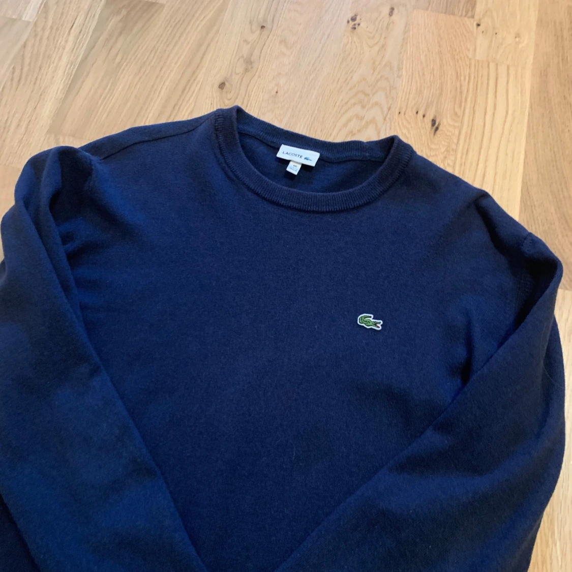 Mörkblå tröja från Lacoste - 1