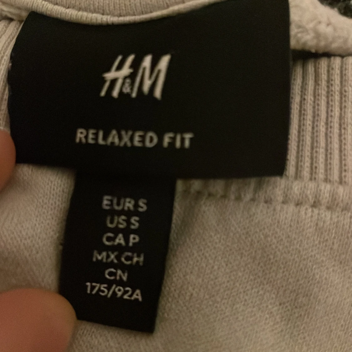 Vit sweatshirt från H&M relaxed fit - 2