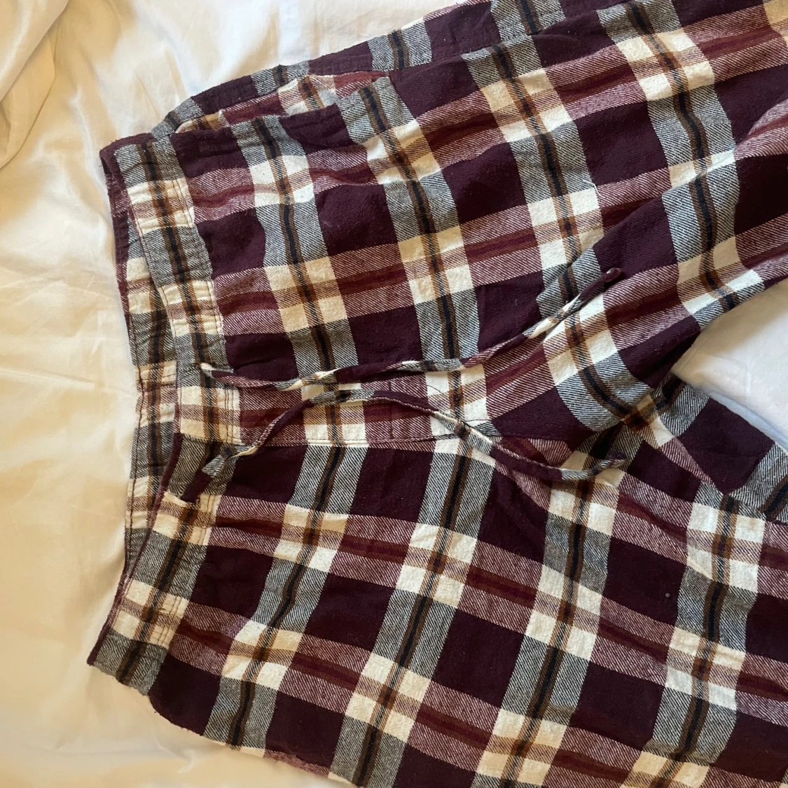 Rutig vinröd shorts från H&M