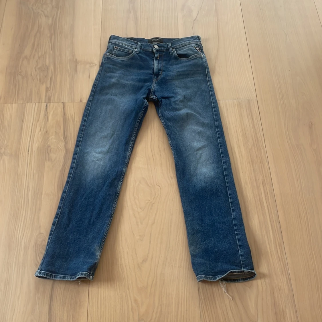 Blå jeans från Replay straight fit