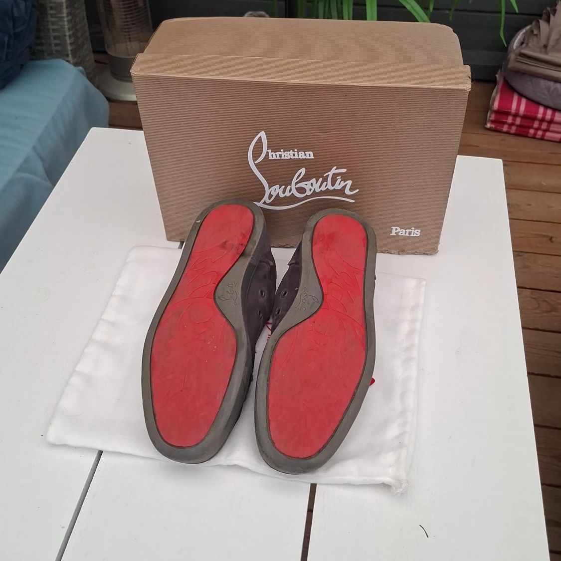 Grå Louboutin - 1
