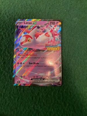 Pokémon kort  - Säljer denna fina latias EX den är ny öppnad, mycket väll behandlad men kommer tyvärr utan sleeve