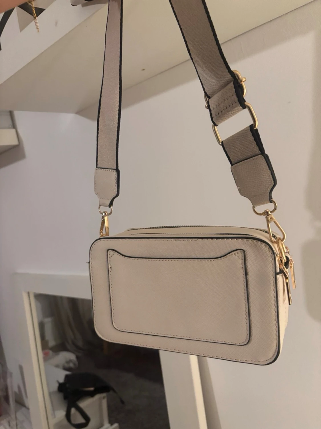 Beige axelväska  - 1