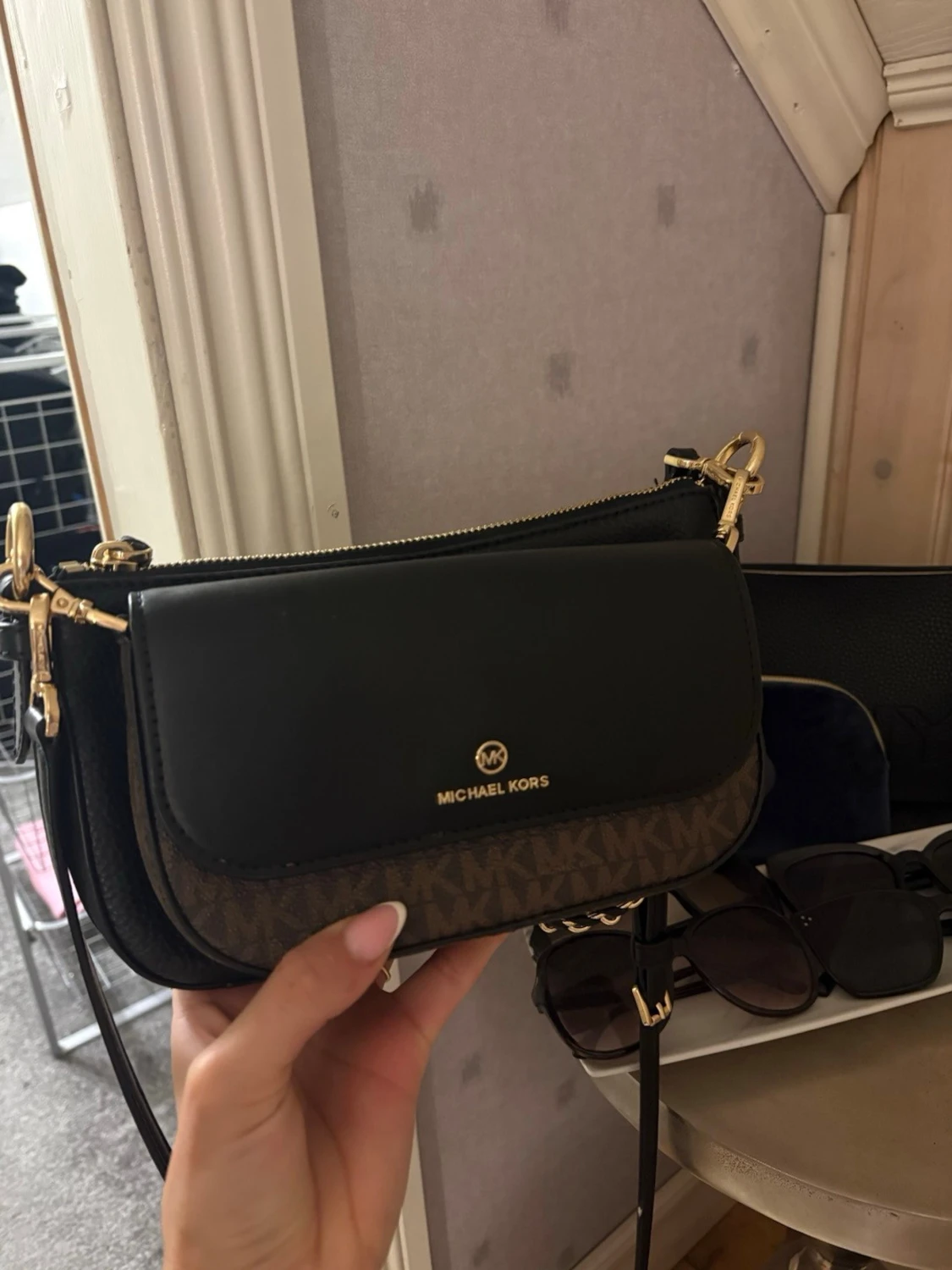 Svart axelväska från Michael Kors