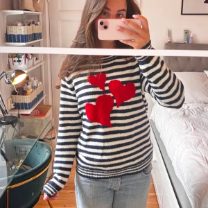 Stickad tröja! - Så fin och unik tröja!!