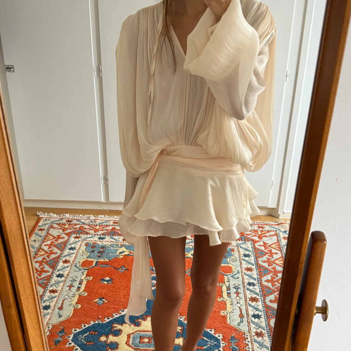 Champagnefärgad klänning miss rosier - 4