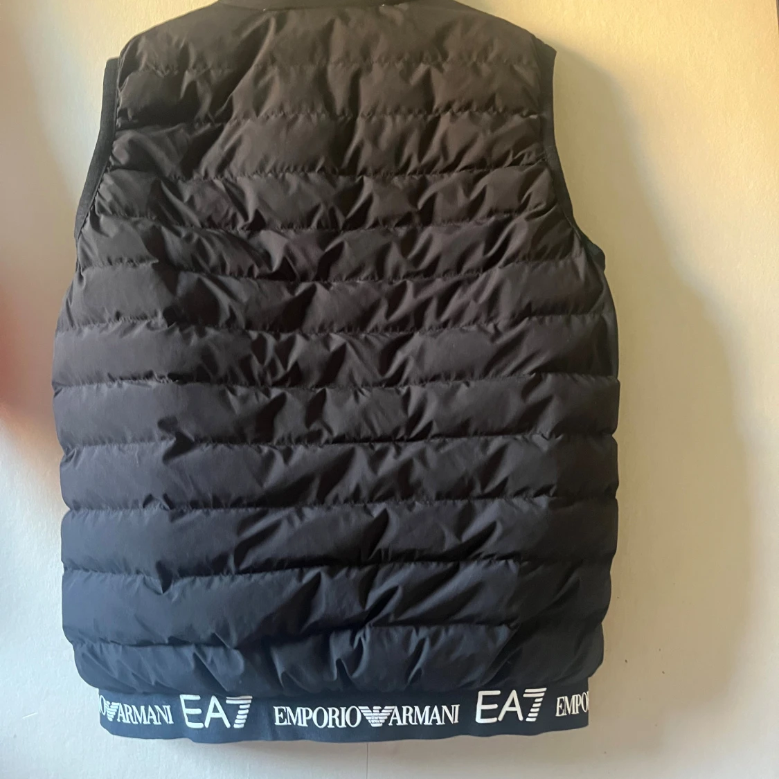Svart dunväst från Emporio Armani EA7 - 1