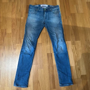 Jacob Cohen Jeans - Feta slimfit jeans från Jacob cohen