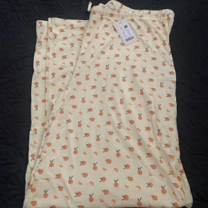 Pyjamasbyxor stl XL - Oanvända pyjamasbyxor från lager 157 i stl XL. Prislappen kvar. 
