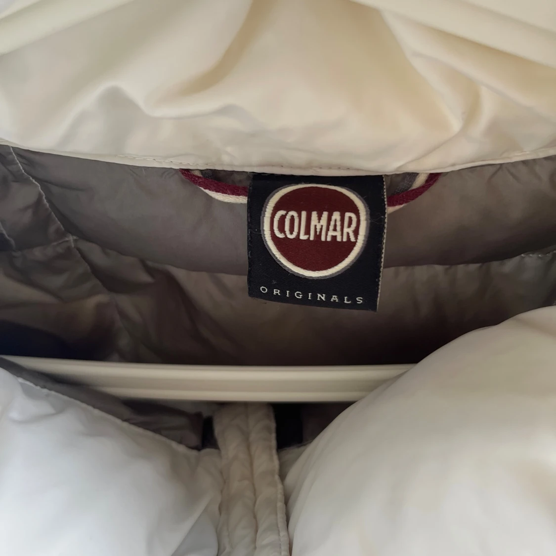 Vit pufferjacka från Colmar - 2