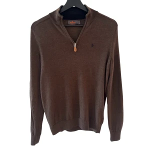 MORRIS HALF ZIP - Morris half zip - Storlek XS - 100% merinoull - Mycket fint skick - Hör av er vid minsta fundering // Deluxecloset 