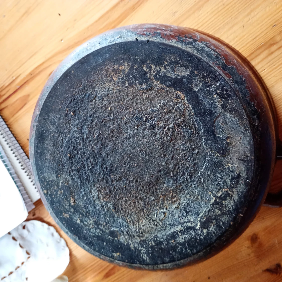 Äldre Gjutjärnsgryta utan lock 26 cm stor  - 3