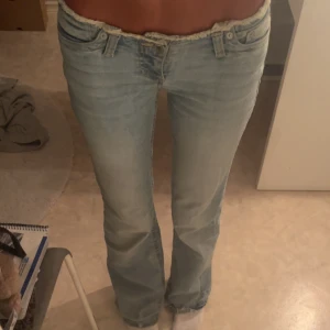 Nelly jeans - säljer dessa super låga jeans från nelly ( bootcut ). Bra skick!!! 