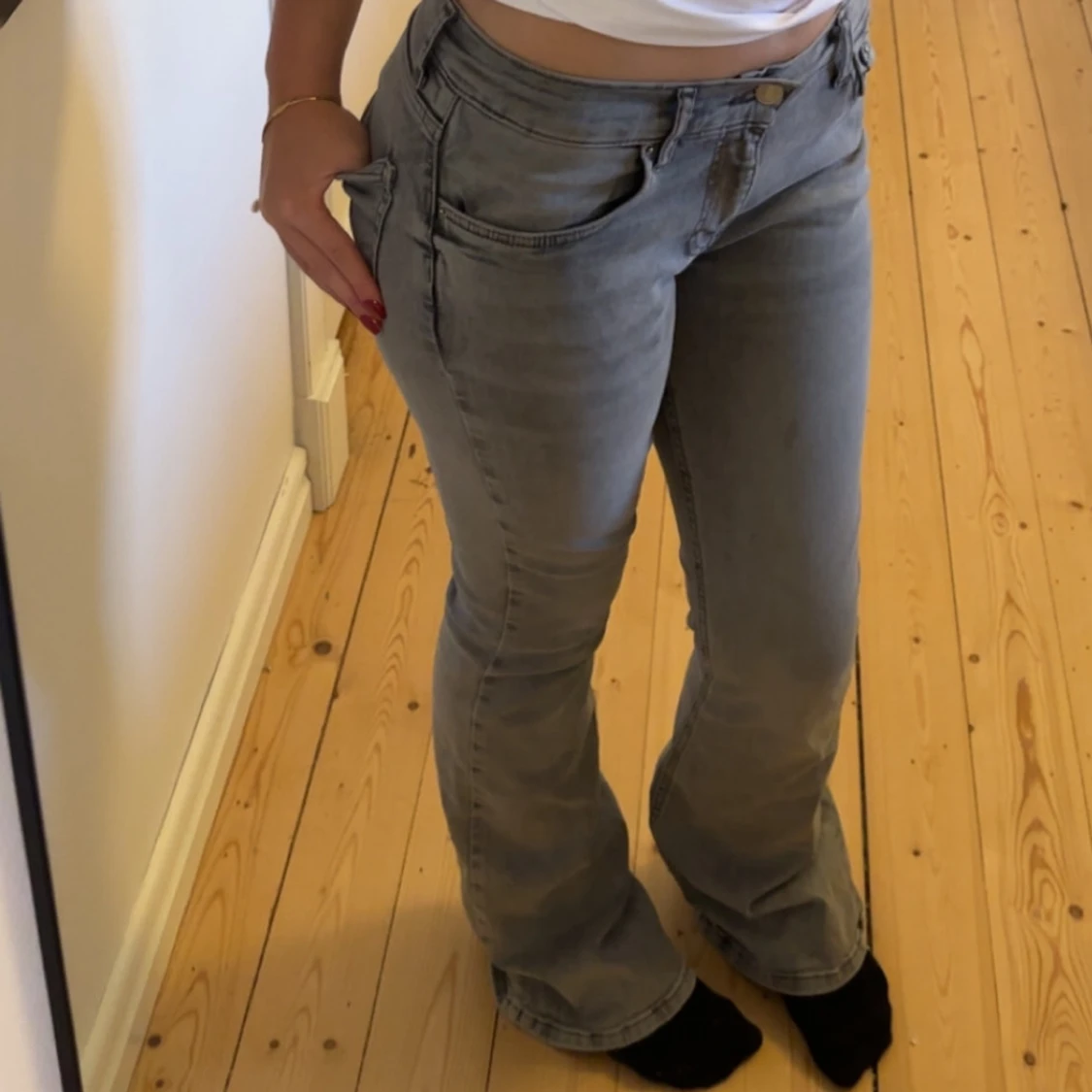 Low waist bootcut jeans