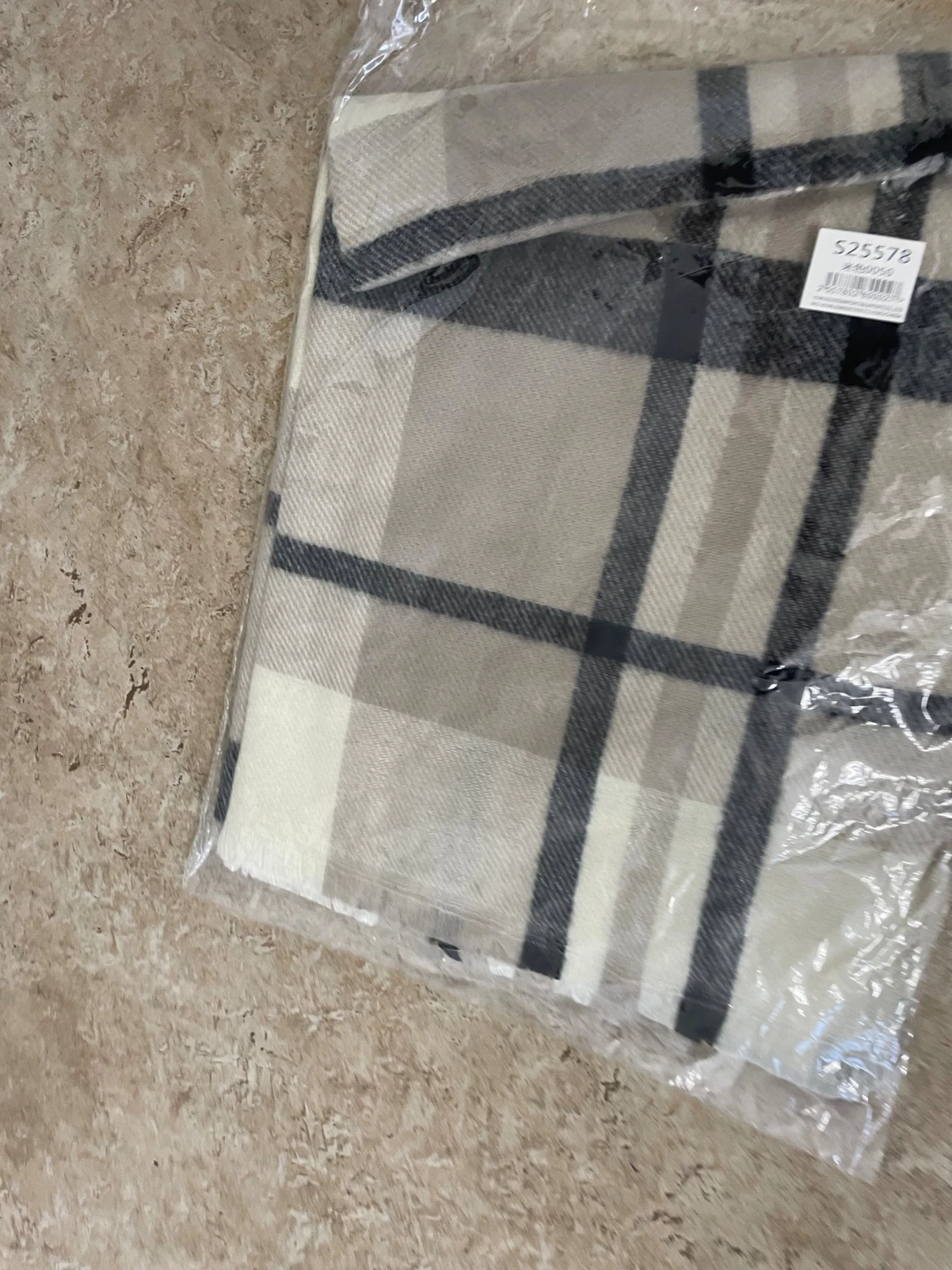 Rutig beige väst i ullmix - 2