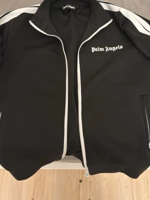 Palm angels zip - Knappt använd. Strlk S passar M oxå. Använder inte den