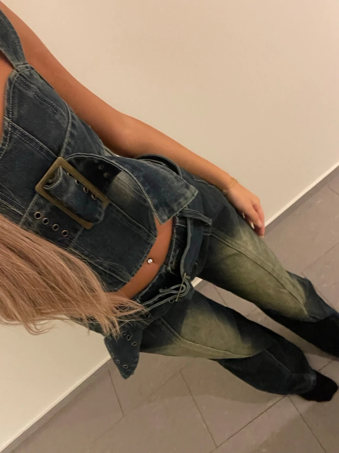Mörkblå low waist jeans med breda ben med topp - 3