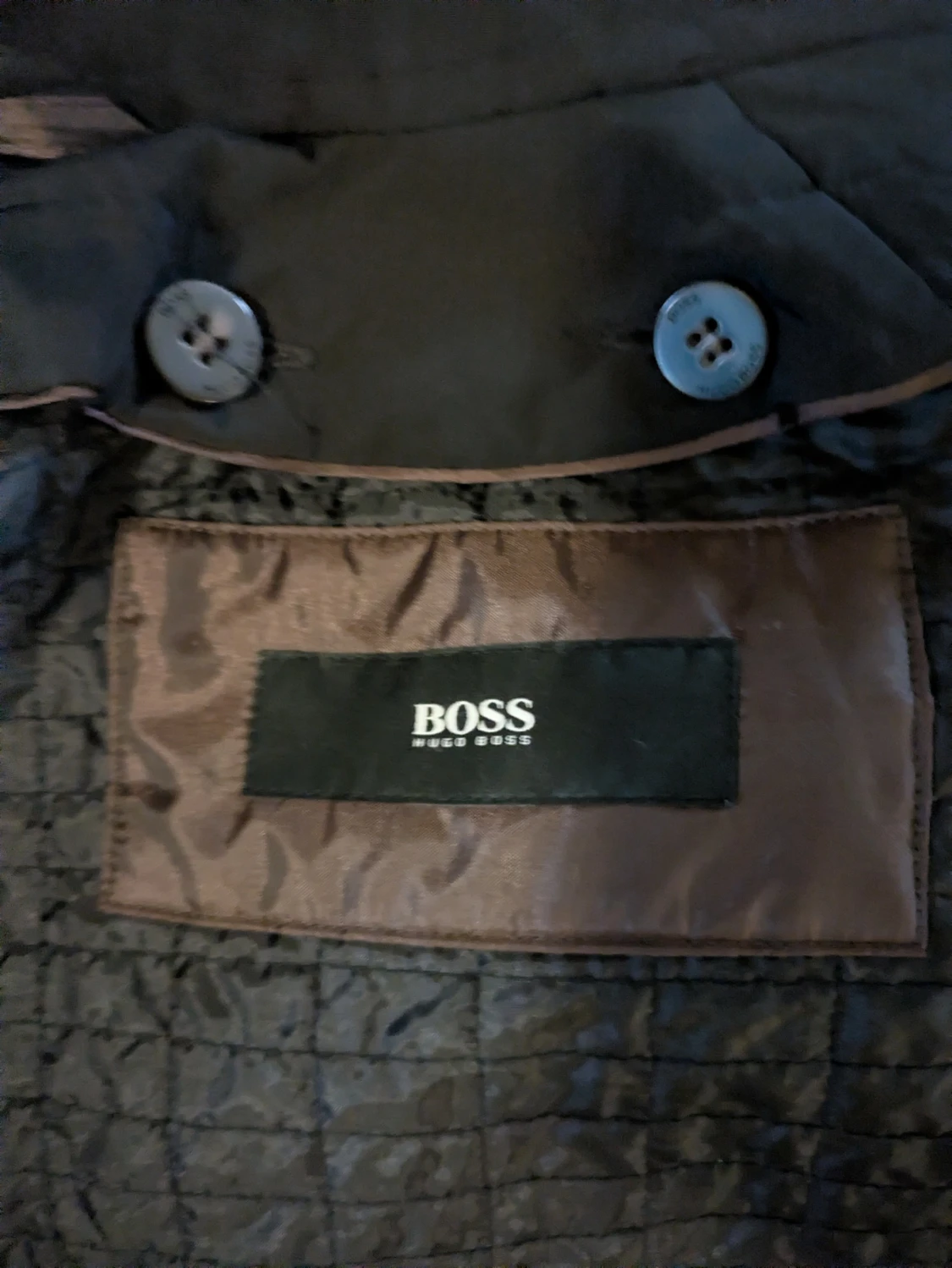 Svart rock från BOSS med knappar - 4