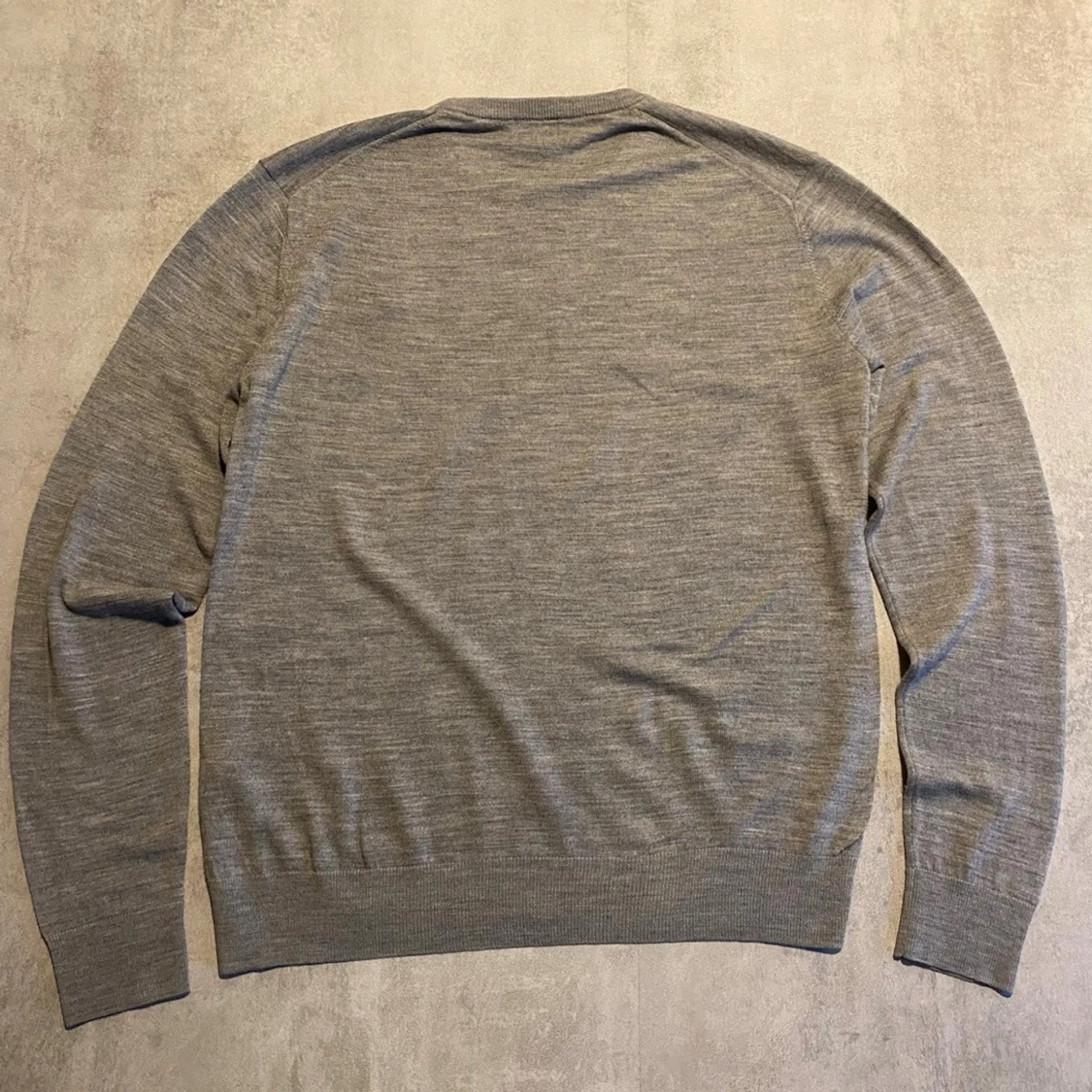 Grå stickad tröja från uniqlo  - 2