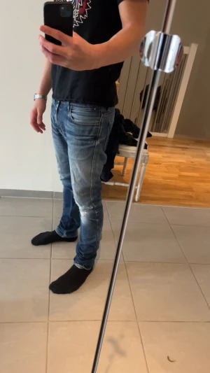 Acne jeans 30/30 slim - Stilrena lätt de snyggaste ur garderoben!