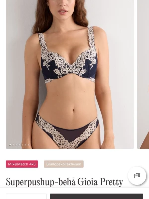 Intimissimis gloria bh - Intimissimi superpushup gloria pretty flowers i färgen klarblå/vanilj. Storlek 80b och är tyvärr för liten för mig och har aldrig använt den