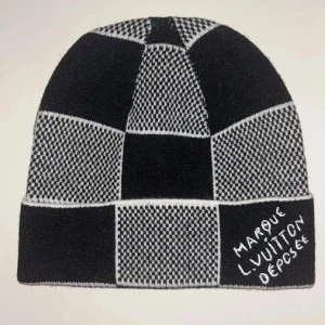 Mössa Rutig - Helt ny oanvänd