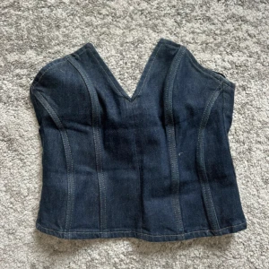 Denimtopp - Snygg denimtopp från Zara i strl S💕