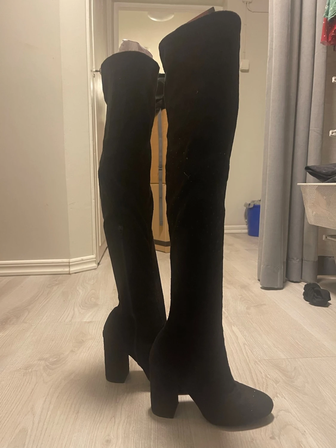 Svarta overknee boots med klack - 2