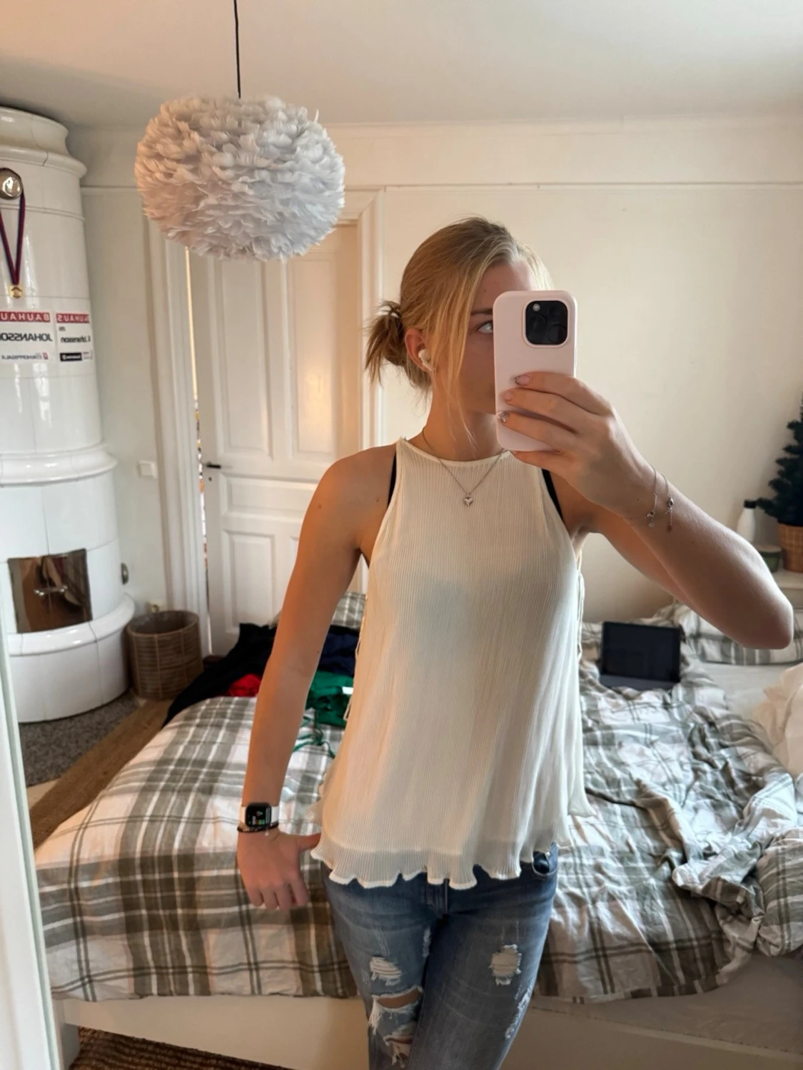 Vit blus från Mango