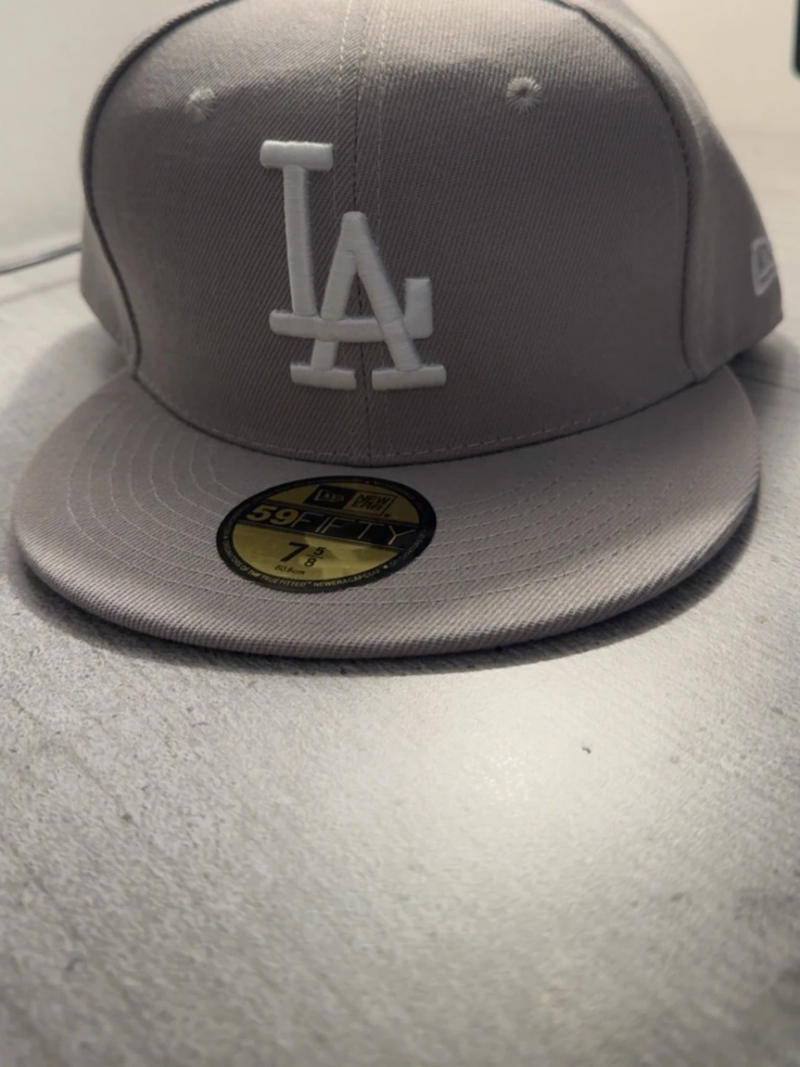 Grå LA-keps från New Era 59FIFTY - 1