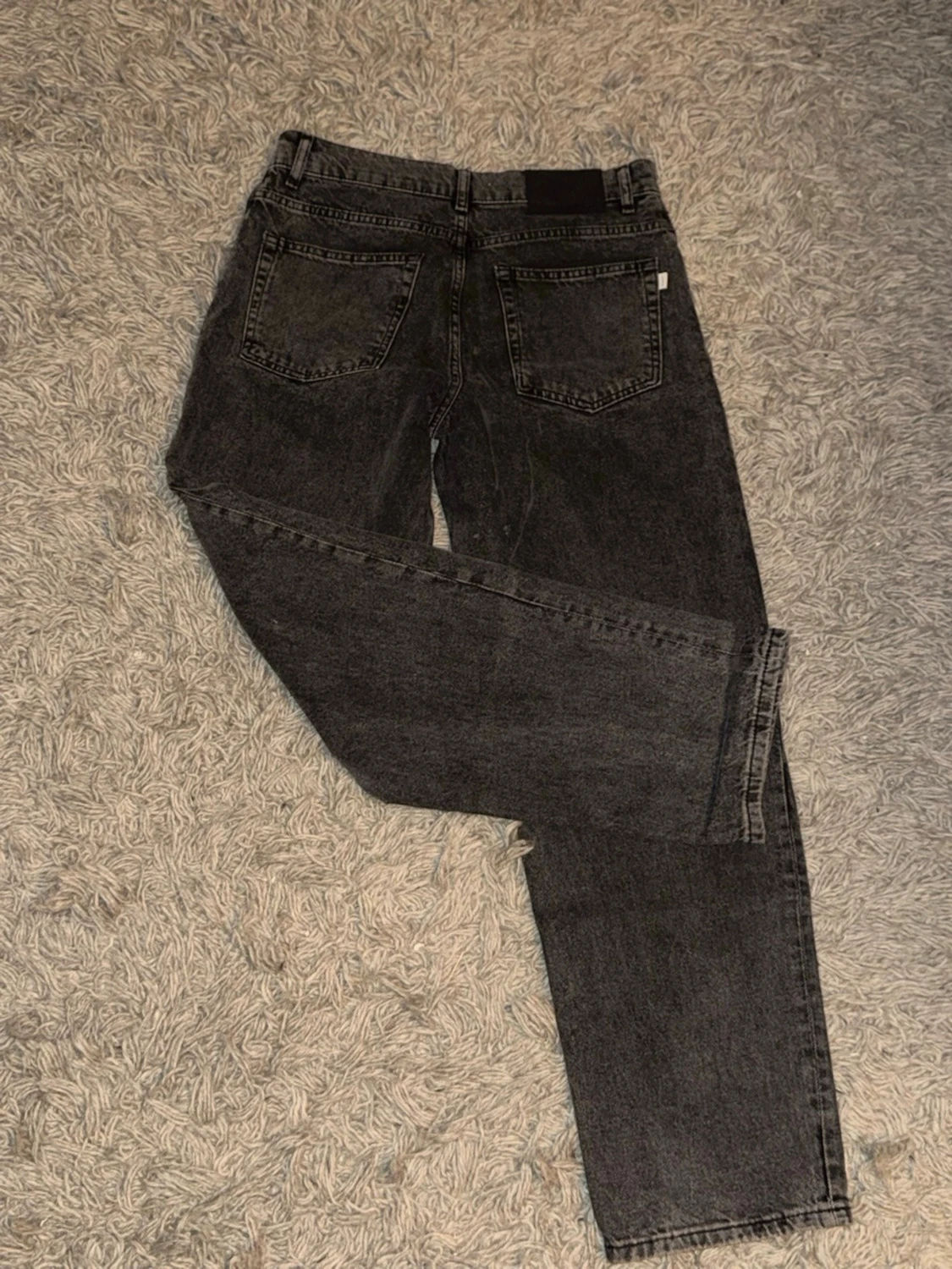 Svarta Woodbird jeans