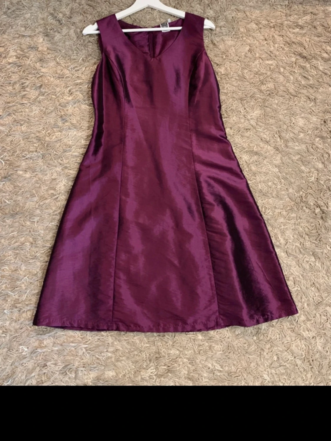 Vinröd kostymklänning med kavaj