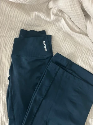 Dfyne träningsbyxor  - Nya petrol blue 