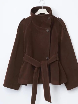 Mörkbrun trenchcoat med bälte - Bara provad på, prislappen är kvar. Säljer eftersom jag inte kan lämna tillbaka längre💓 