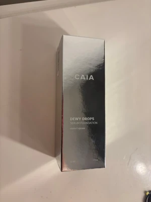 Caia Dewy Drops 10C OÖPPNADE - Helt oöppnade dewy drops 10C från caia med kartonage och allt kvar. Säljes endast på grund av felköp.  Nypris 375kr. 