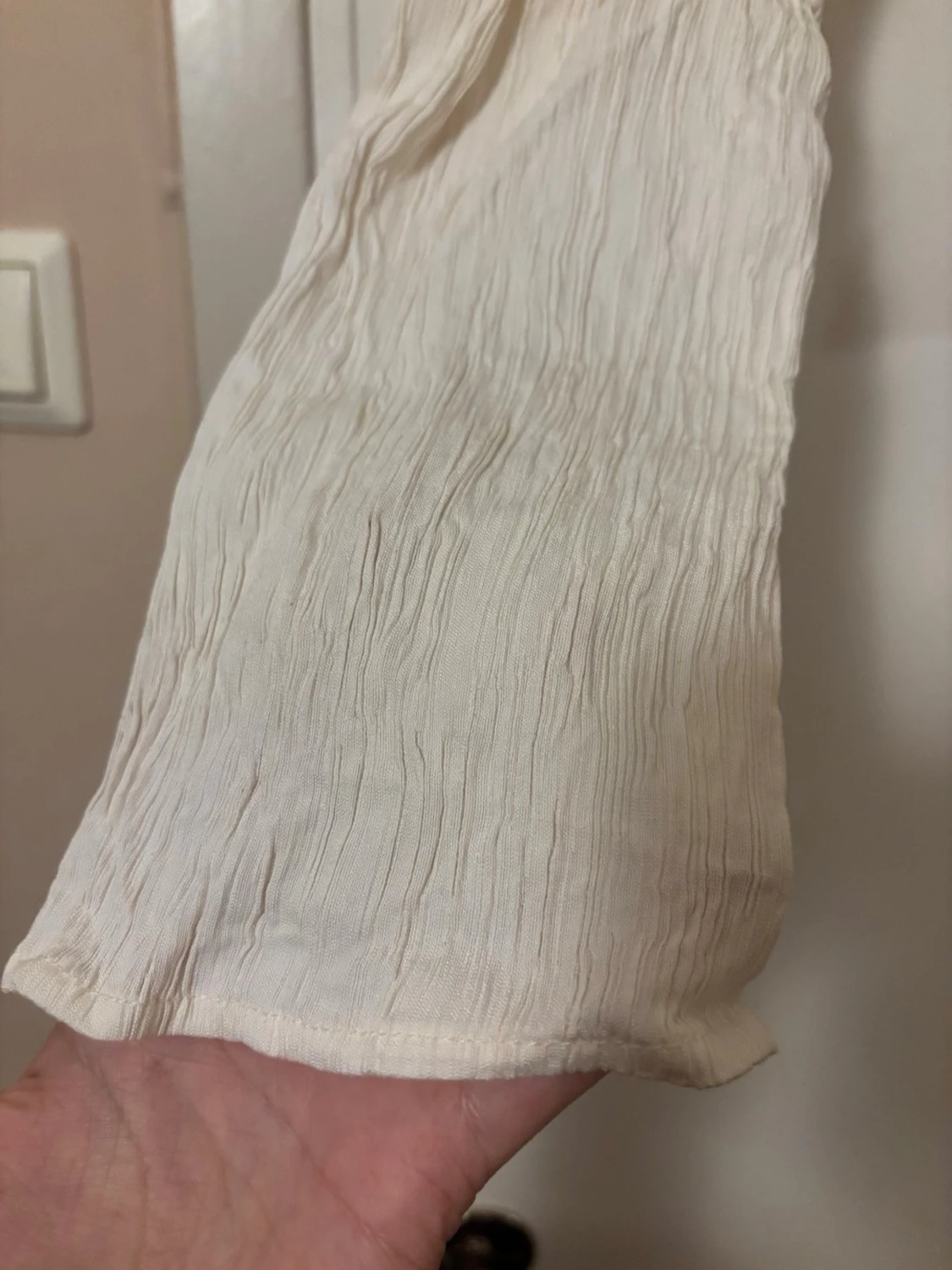 Offshoulder vit blus med volang - 2