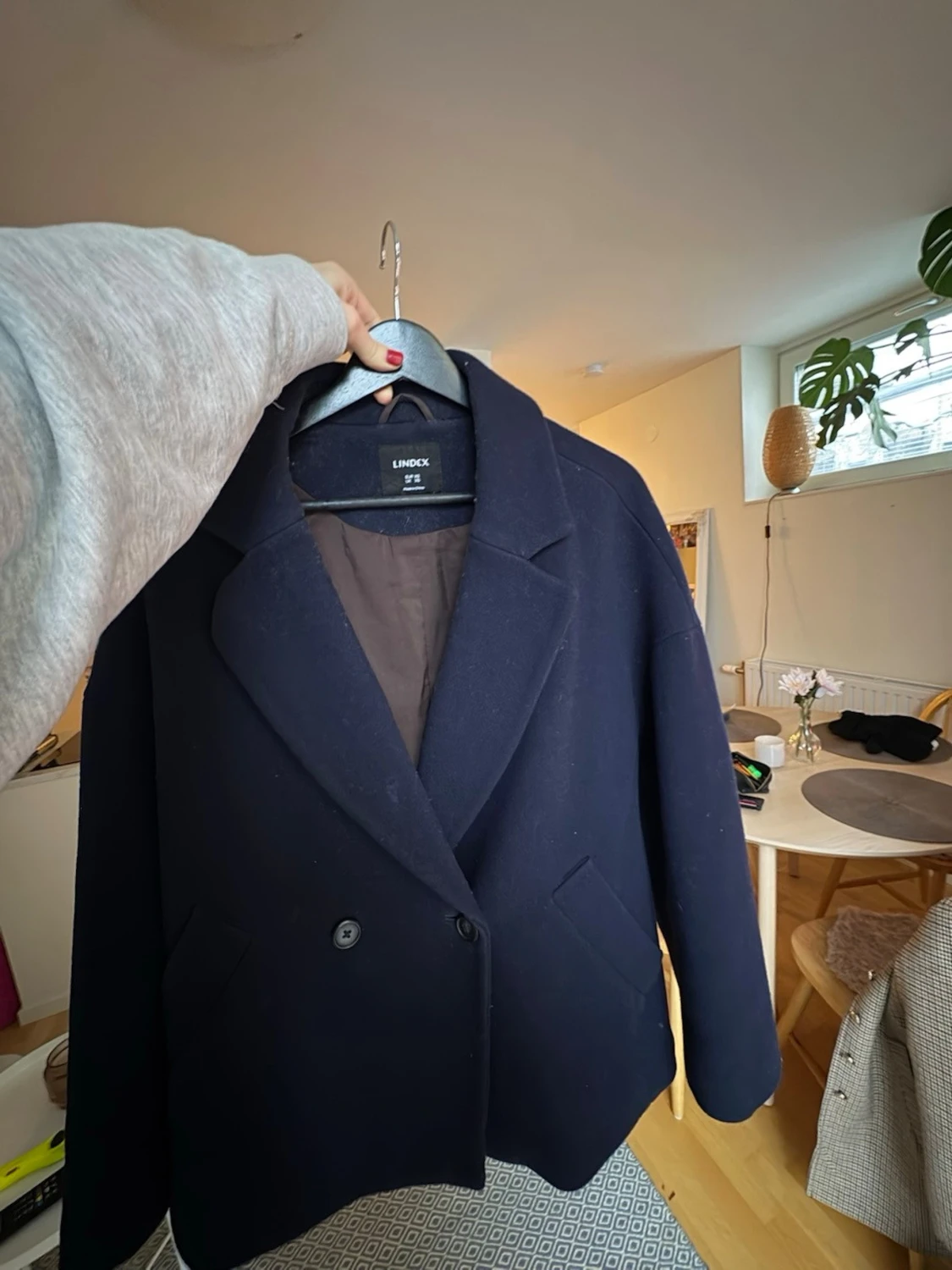 Mörkblå ullkappa från Lindex - 1