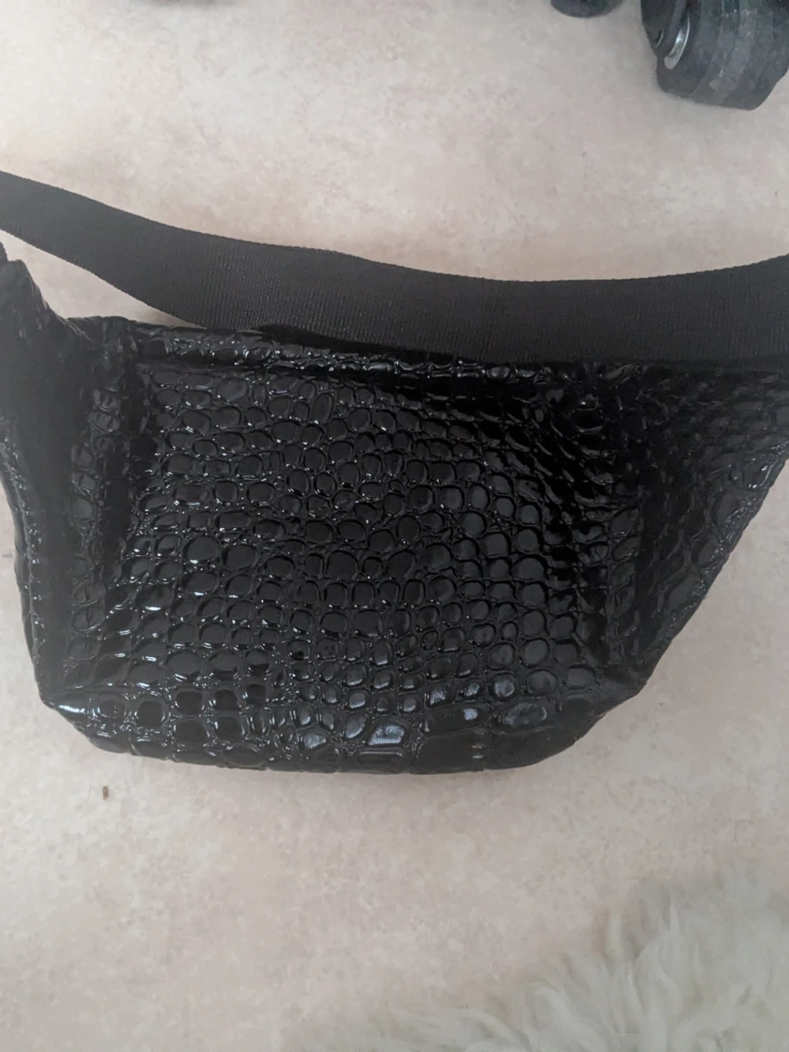 Svart magväska  - 1