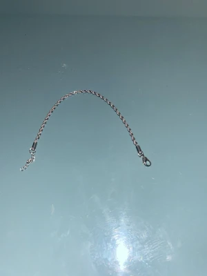 Armband med 19+3 cm med rostfritt stål. - Armband med 19+3 cm med rostfritt stål.