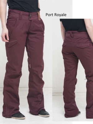 Holden skidbyxor/friluftsbyxor - Snygga skidbyxor/friluftsbyxor från Holden. Jätte fin burgundy färg. Använda en gång.  Innerbenslängd: 79cm Midja rakt över: 36cm Grenmått: 21cm